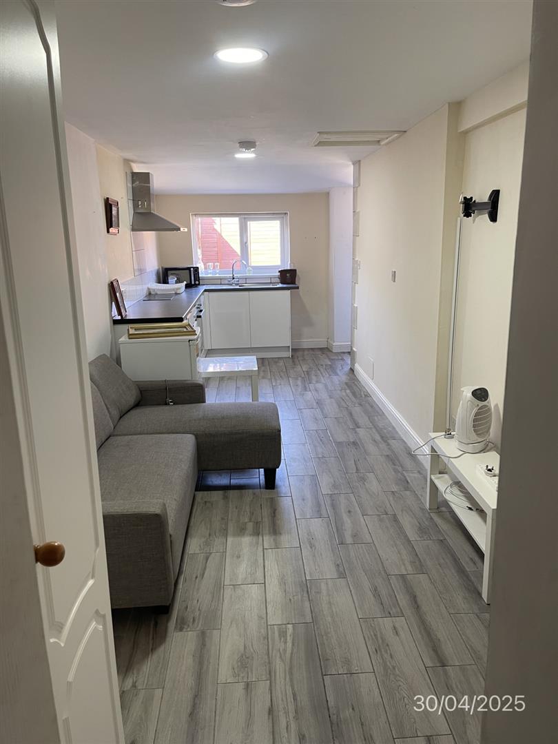 1 bed property in Bertram Street, Cardiff